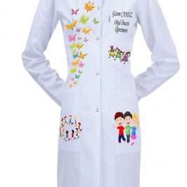 custom-printed-preschool-teacher-lab-coat-white - erzieher-arbeitskittel-mit-name-bedruckt - blouse-enseignante-maternelle-personnalisee